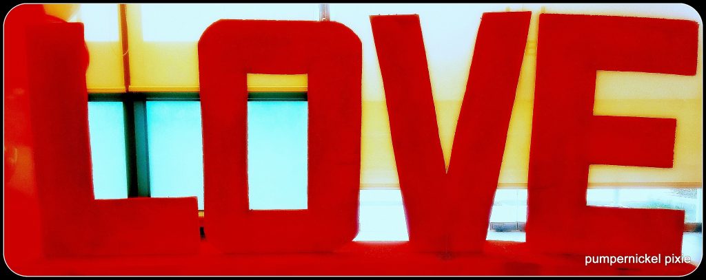love photography love sign one week one photo on pumpernickel pixie