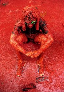 la tomatina, spain, bunol, food fight, paint the town red, summer vacation, getaway, europe, august festival, food festival, food event, tomato, bucket list, summer event, world festival, travel, tourism, pumpernickel pixie