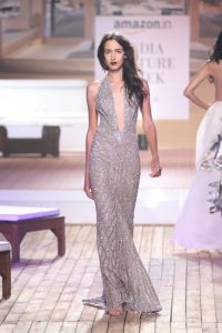 india couture week 2015, indian fashion, indian wear, bridal wear, indian brides, fashion, couture, india, traditional, tradition, glamour, drama, opulence, luxury, fashion week, couture week, pumpernickel pixie