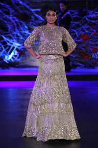 india couture week 2015, indian fashion, indian wear, bridal wear, indian brides, fashion, couture, india, traditional, tradition, glamour, drama, opulence, luxury, fashion week, couture week, pumpernickel pixie