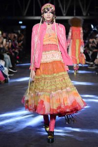 fashion week, spring summer 2016, paris, ready to wear, manish arora, indian fashion designer, india, kitsch, psychedelic, colorful, bohemian, gypsy, disco, hippie, quirky, drama, embellished, fun, happy, sequins, embroidery, tassels, prints, wearable fashion, eye catching, exclusively.com, vogue, runway, pumpernickel pixie