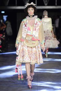 fashion week, spring summer 2016, paris, ready to wear, manish arora, indian fashion designer, india, kitsch, psychedelic, colorful, bohemian, gypsy, disco, hippie, quirky, drama, embellished, fun, happy, sequins, embroidery, tassels, prints, wearable fashion, eye catching, exclusively.com, vogue, runway, pumpernickel pixie