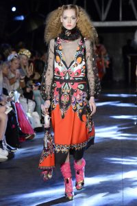 fashion week, spring summer 2016, paris, ready to wear, manish arora, indian fashion designer, india, kitsch, psychedelic, colorful, bohemian, gypsy, disco, hippie, quirky, drama, embellished, fun, happy, sequins, embroidery, tassels, prints, wearable fashion, eye catching, exclusively.com, vogue, runway, pumpernickel pixie