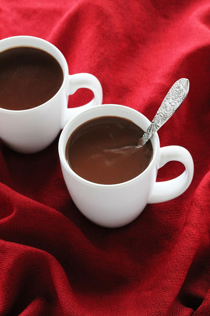  winter food, winter recipes, hot chocolate, chocolate recipes, decadent hot chocolate, hazelnut hot chocolate, nutella hot chocolate, creamy hot chocolate, boozy hot chocolate, thick hot chocolate, italian hot chocolate, hot chocolate recipes, pumpernickel pixie