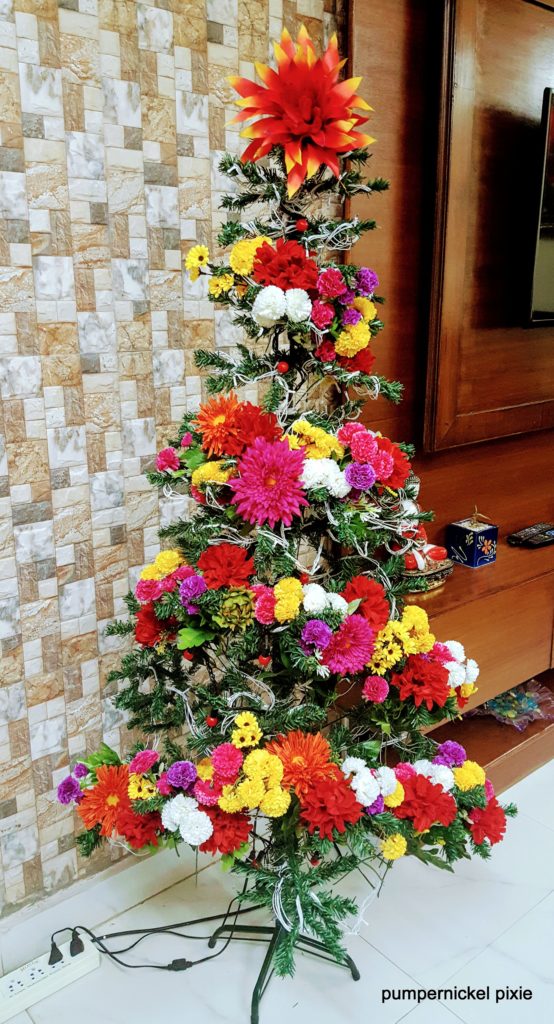 #christmas2016, 2016 christmas tree, christmas tree, merry christmas, floral christmas tree, unique christmas tree, christmas tree decor, christmas tree decoration, christmas tree lighting, christmas tree with flowers, happy christmas, personal, quirky christmas tree, themed christmas tree, christmas tree theme, xmas, christmas, jyo, pumpernickel pixie