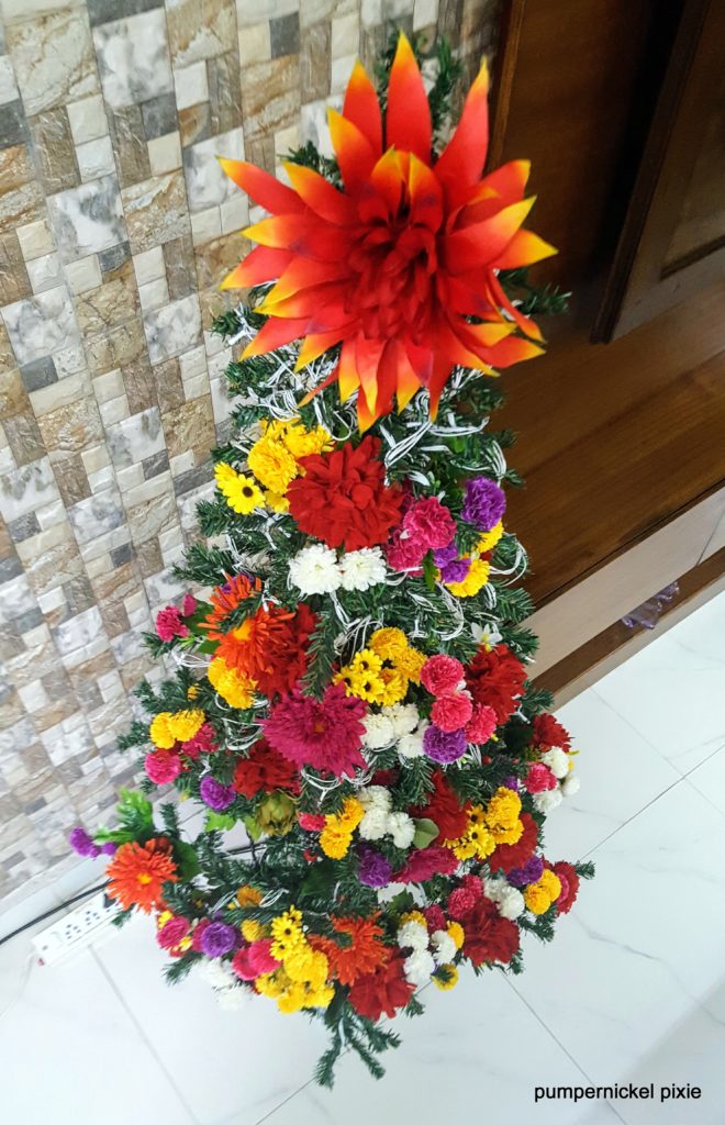 #christmas2016, 2016 christmas tree, christmas tree, merry christmas, floral christmas tree, unique christmas tree, christmas tree decor, christmas tree decoration, christmas tree lighting, christmas tree with flowers, happy christmas, personal, quirky christmas tree, themed christmas tree, christmas tree theme, xmas, christmas, jyo, pumpernickel pixie